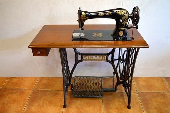 Modelos de maquinas de coser Singer domesticas antiguas